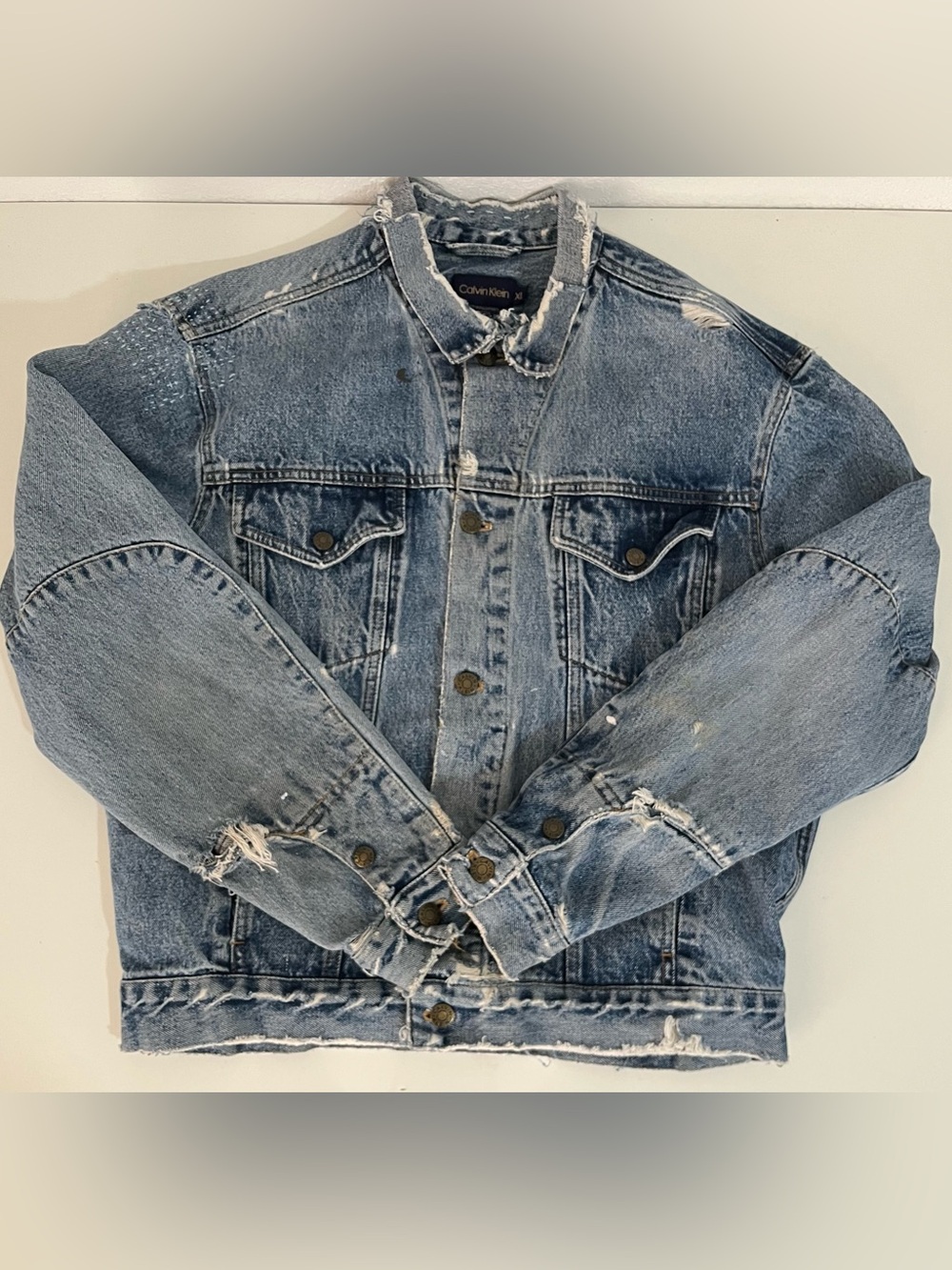 Calvin Klein XL Distressed Denim Jacket Light Wash Y2K Grunge Streetwear - Picture 2 of 9
